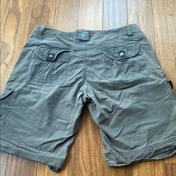 Kuhl hiking Gray Cargo Shorts - Picture 2 of 5
